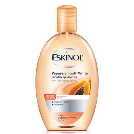 Eskinol Facial Cleanser Papaya Smooth White with Pure Papaya Extract 225ml